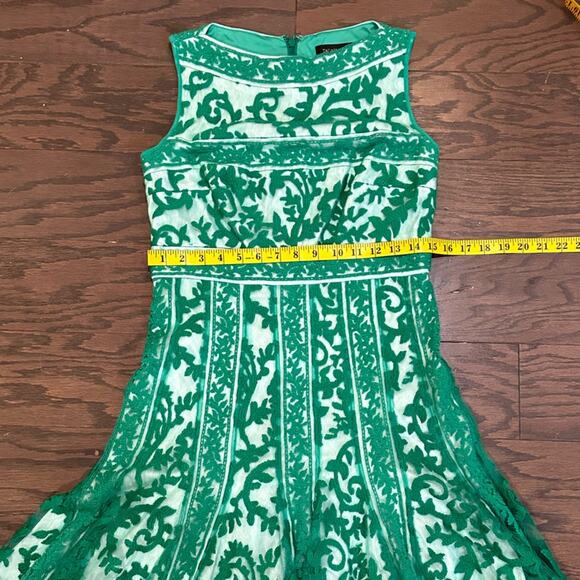 Tadashi Shoji Green Lace Embroidered Fit-and-Flare Cocktail Dress Size 6 - Picture 7 of 10